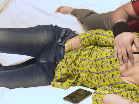 Priya Close gets frigged firm by stepbrother's phone while stepmom witnesses in HD