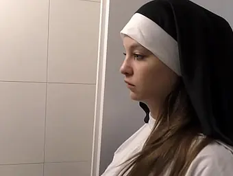 Angelina Brill's tight pussy gets filled with BBC & creampied by Tom Anderson's BBC